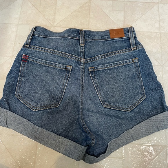 BDG Mom jean shorts - Picture 2 of 4
